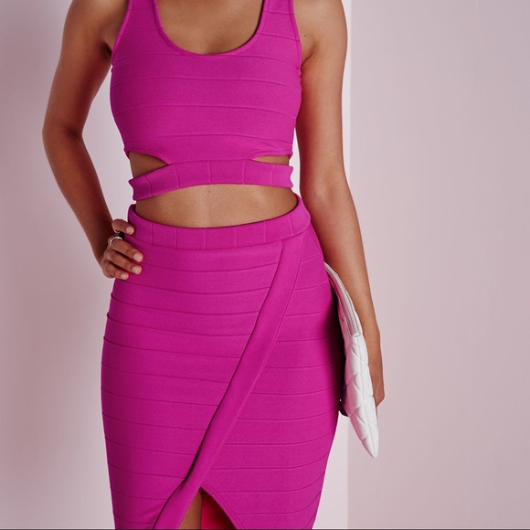 Woman’s 2 piece bandage crop top and midi skirt - Picture 3 of 3